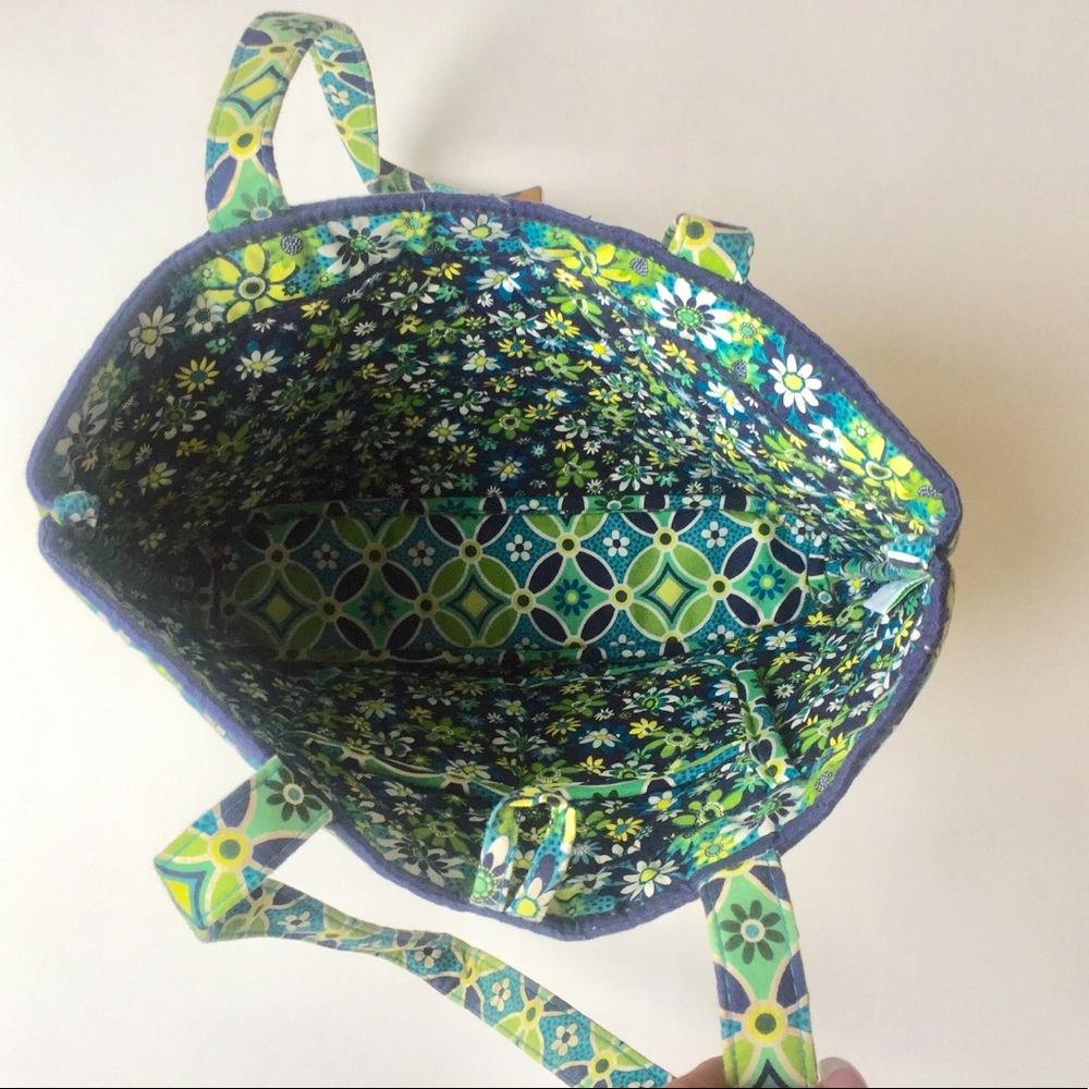 Vera Bradley shoulder bag - Picture 3 of 4